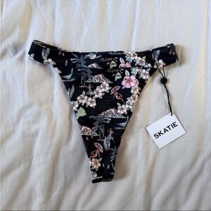 SKATIE SUMMER BOTTOMS - KONA - S